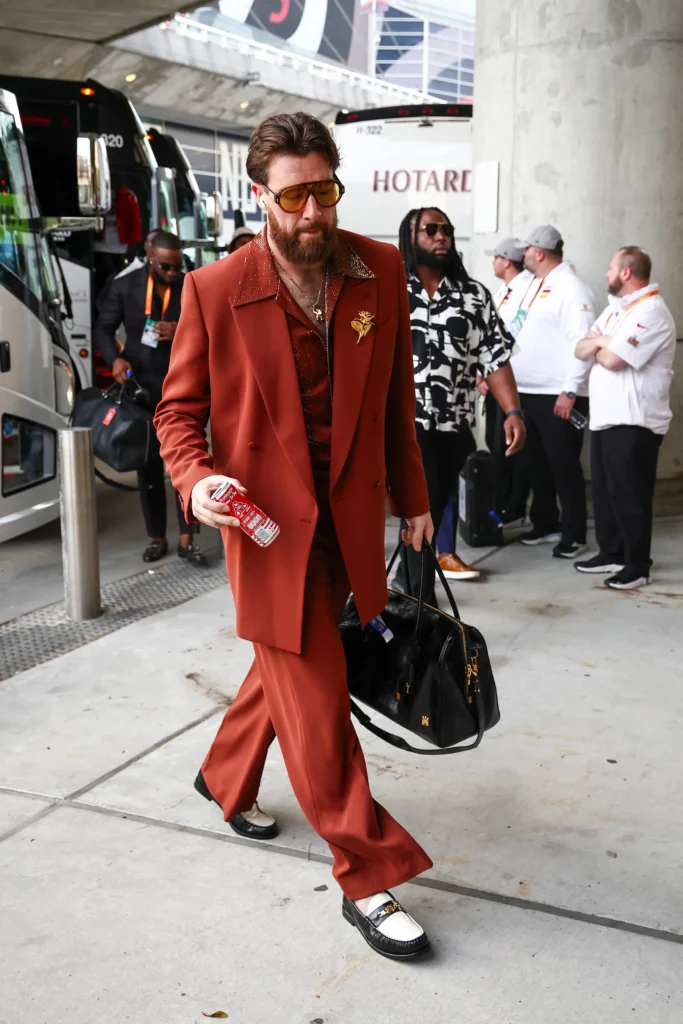 Travis Kelce’s Bold Super Bowl Tunnel Look Turns Heads and Sets a New Standard